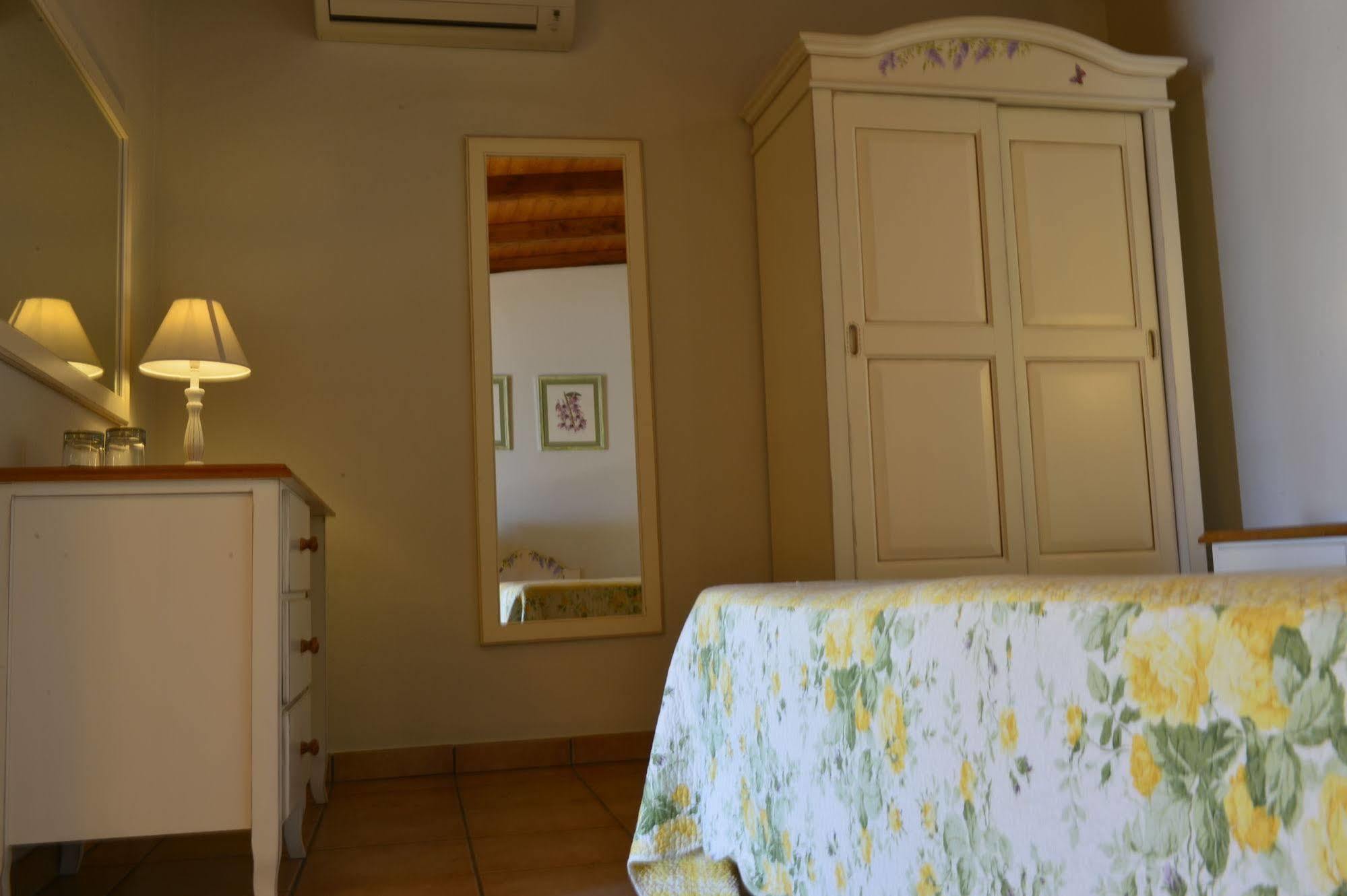 Hotel Acquasanta Террачина Екстер'єр фото
