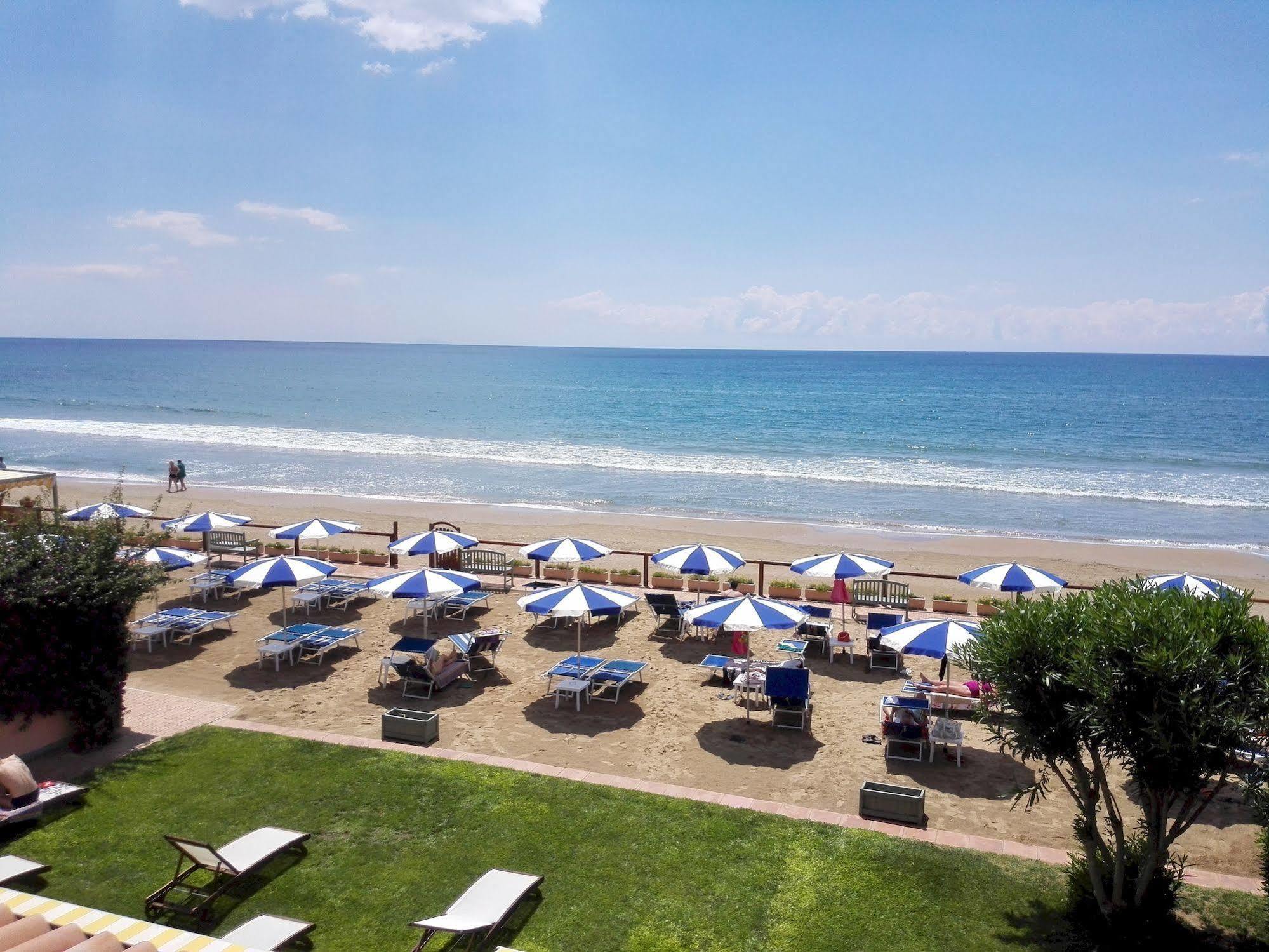 Hotel Acquasanta Террачина Екстер'єр фото