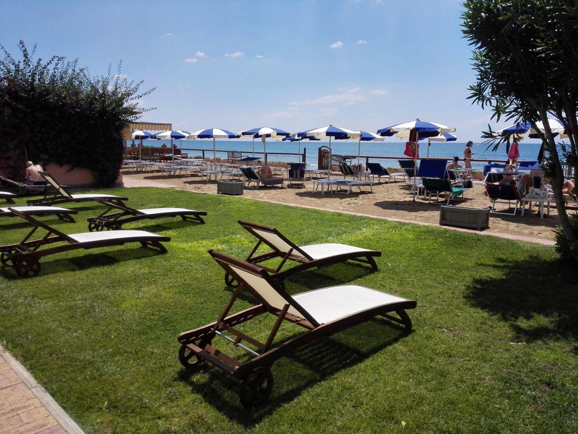Hotel Acquasanta Террачина Екстер'єр фото
